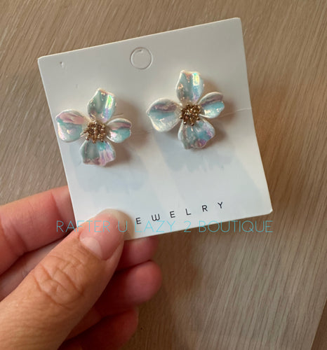 Large Pearl Flower Stud Earrings