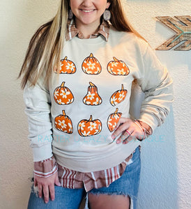 Daisy Pumpkin Cream Sweatshirt